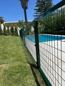 Vedações para Piscina: A Solução Essencial para Evitar Acidentes e Proteger Crianças